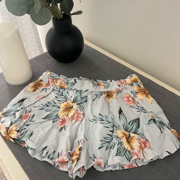 Roxy Pants - Roxy Floral  Boardshorts - Cool Blue Island Time - size Small